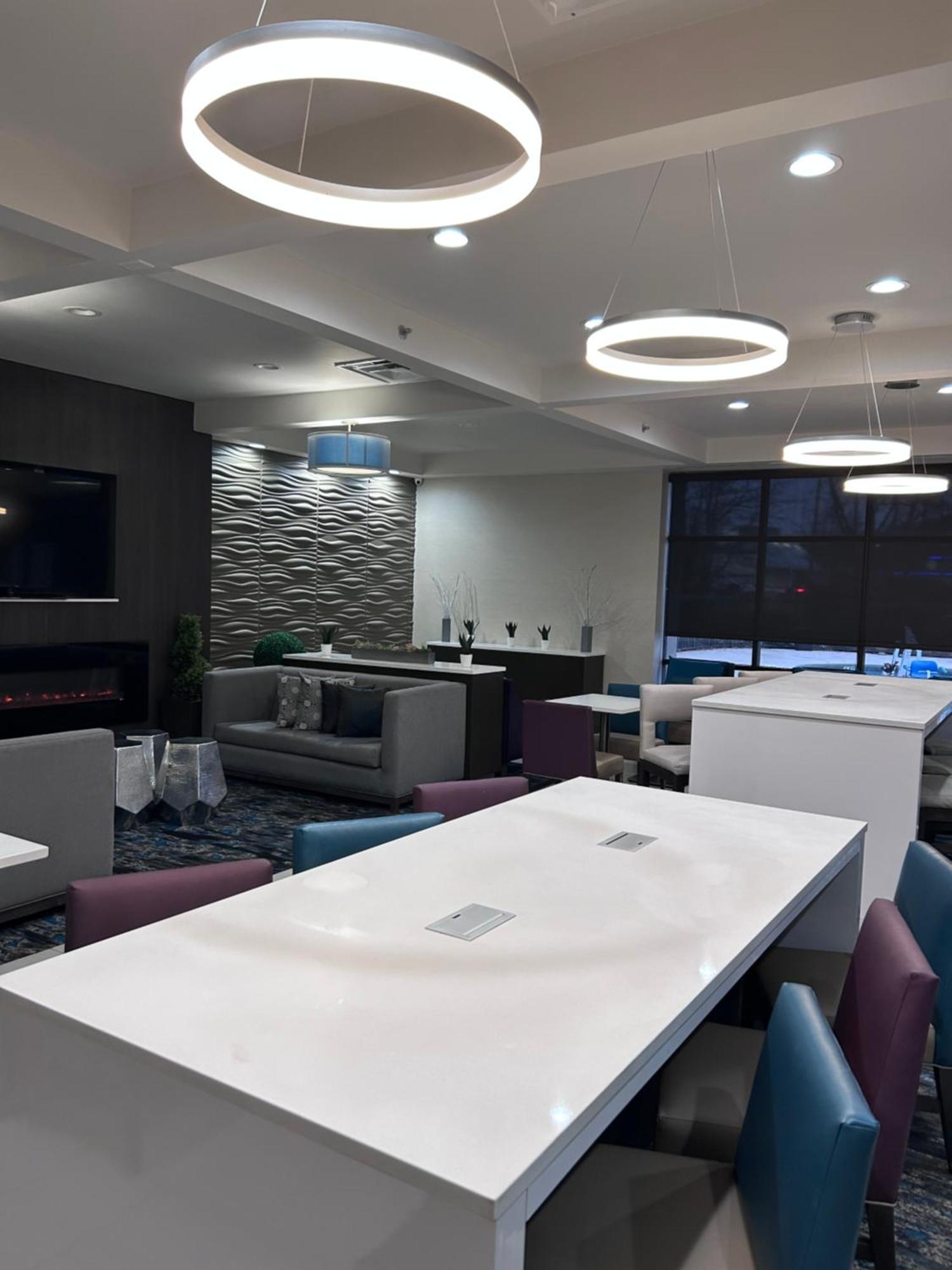 La Quinta Inn By Wyndham Columbia Se Fort Jackson Bagian luar foto